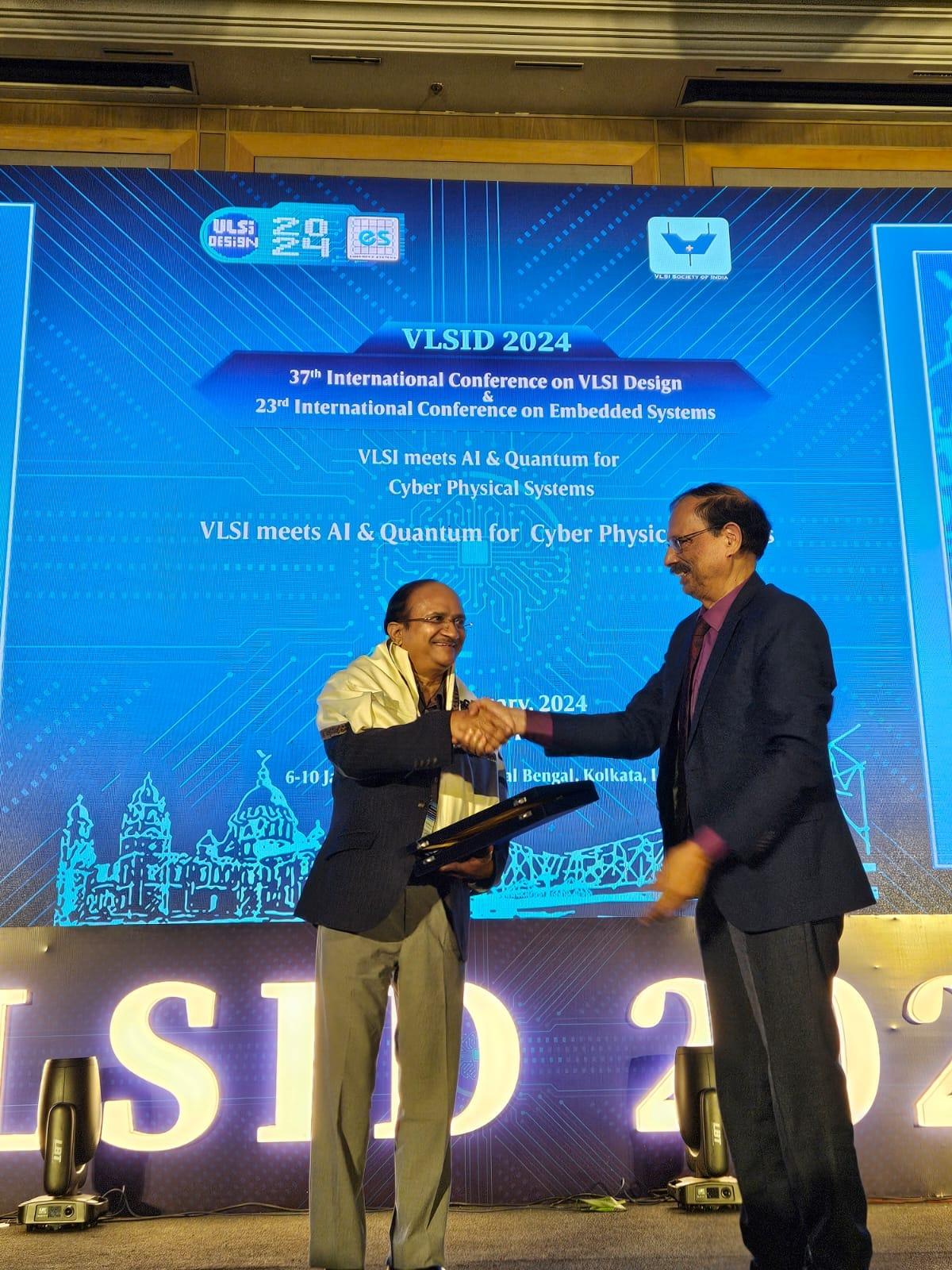 BITS Pilani VC Prof. Ramgopal Rao gets VLSI Lifetime Achievement Award 2024 at the 37th International VLSI Design Conference 2024 held in Kolkata, during January 6-10, 2024 presented by the VLSI Society of India