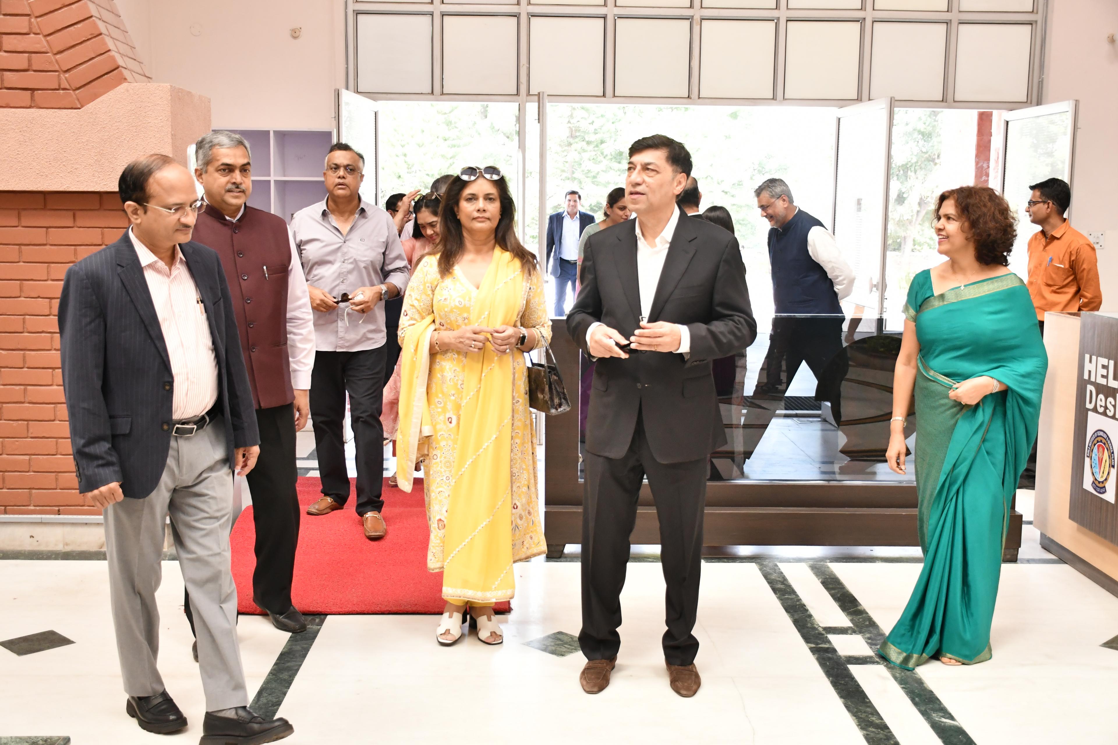 Prof V. Ramgopal Rao, Vice-Chancellor of BITS Pilani, visited the library, 8th Oct 2023